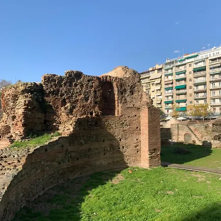 Downtown Jolly Apartment Thessaloniki