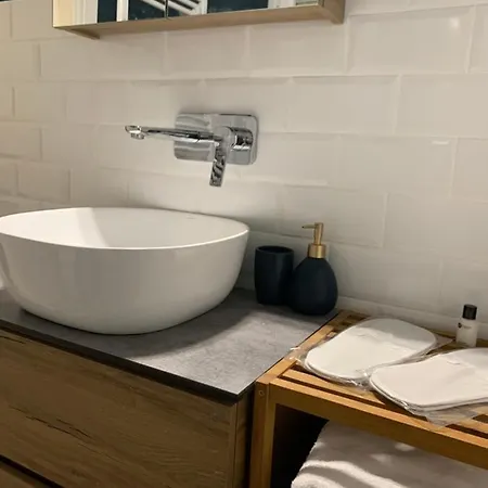 Downtown Jolly Apartment *