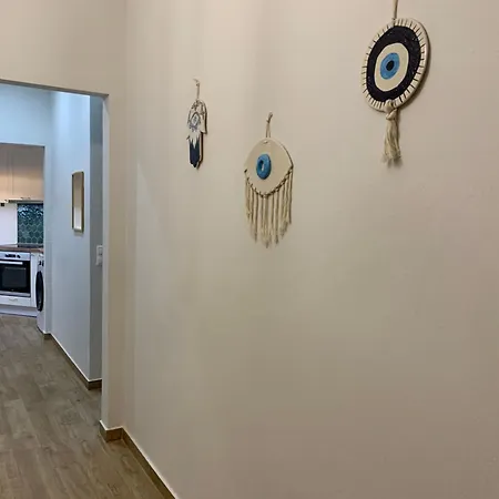 Downtown Jolly Apartment
