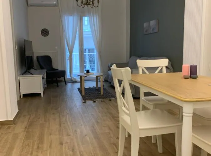 Downtown Jolly * 塞萨洛尼基