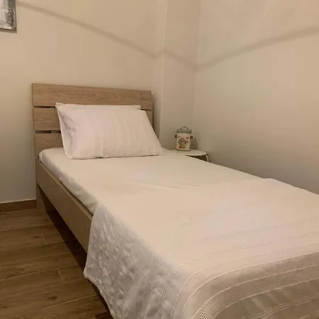 Downtown Jolly * Tessalónica